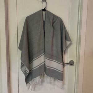 Banana republic shawl